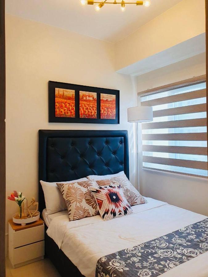2 Bedroom Condo Vine Residences Quezon City With Pool Wifi Karaoke Board Games Netflix エクステリア 写真
